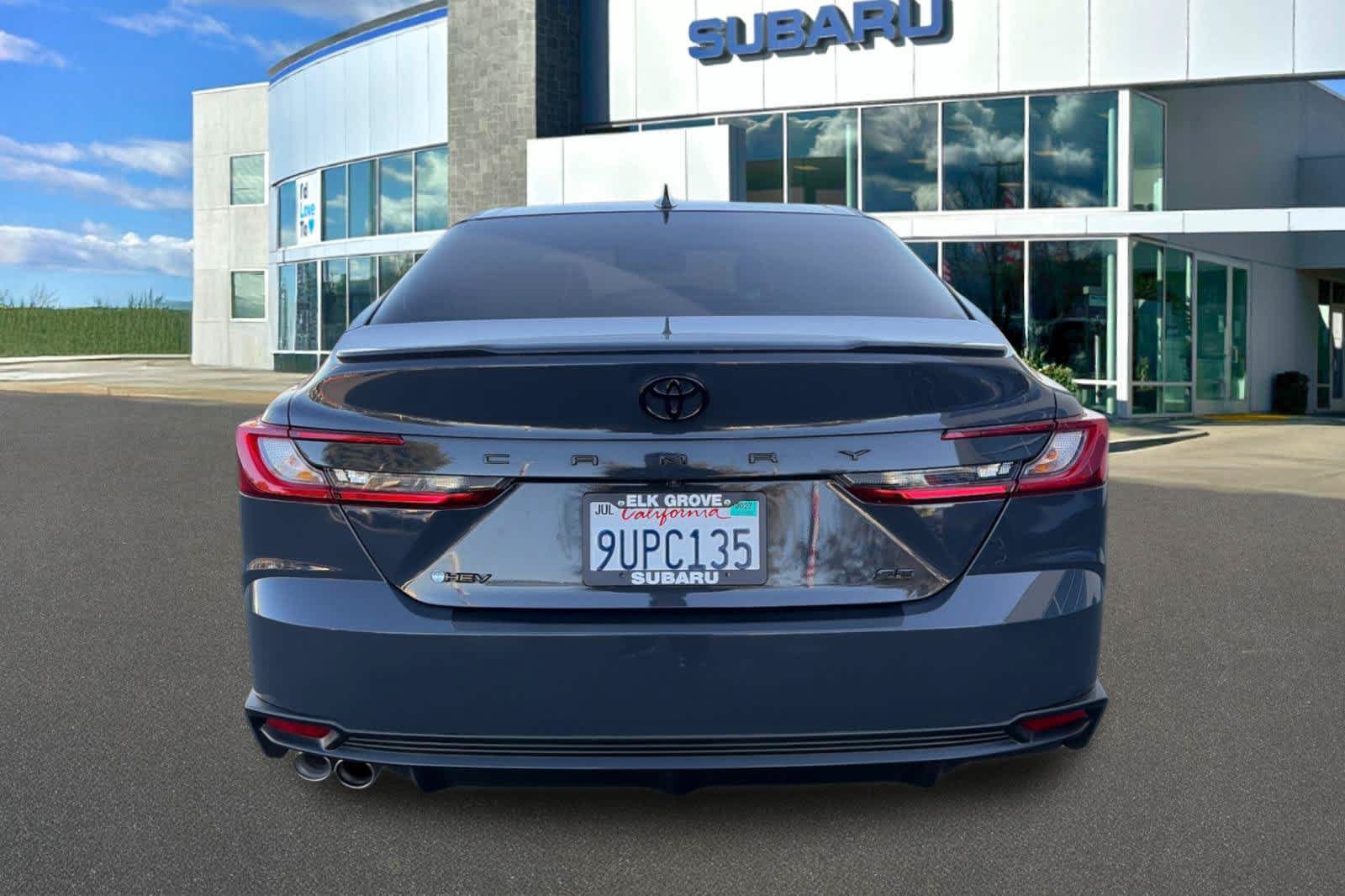Used 2025 Toyota Camry SE FWD image 7