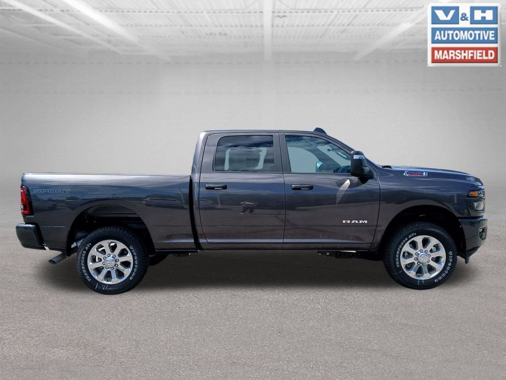 New 2026 RAM 2500 Big Horn AWD/4WD image 7