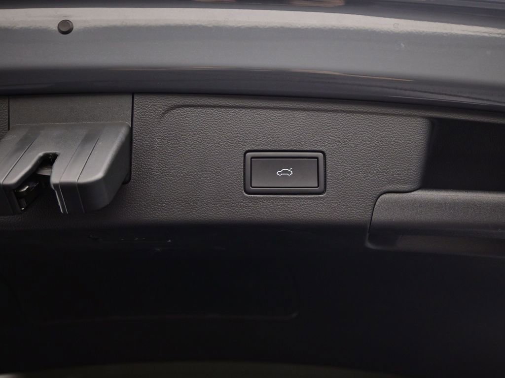 Used 2024 Volkswagen Atlas Cross Sport SEL R-Line image 41
