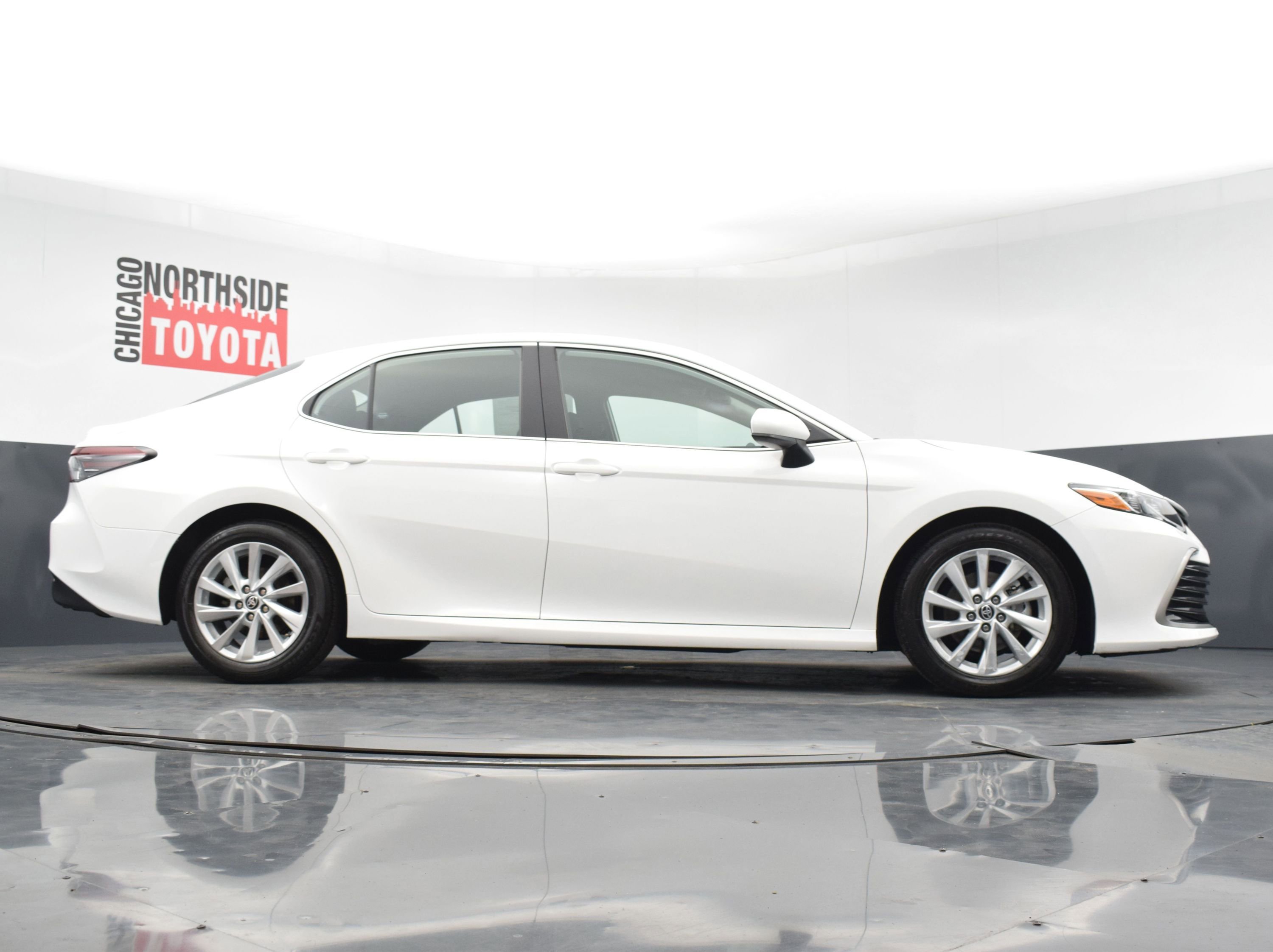 Used 2024 Toyota Camry LE FWD image 27