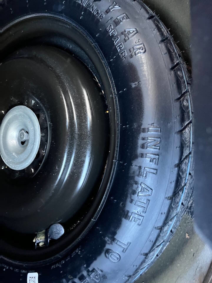 Used 2006 Mercury Milan Premier image 31