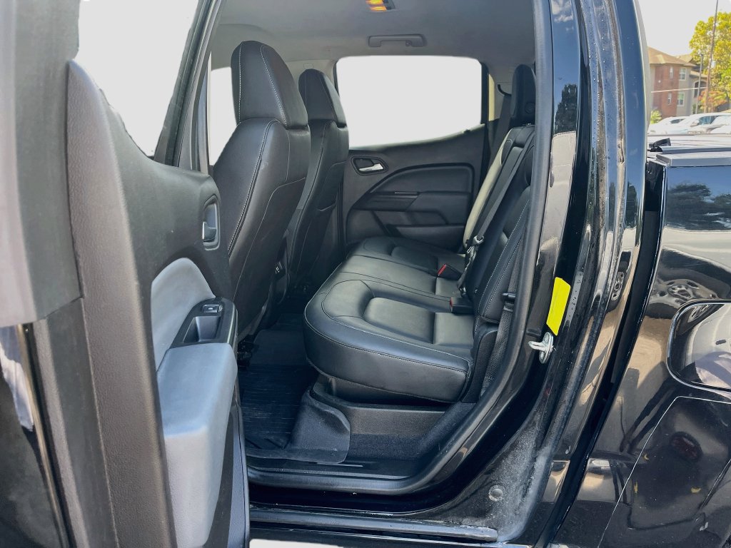 Used 2019 Chevrolet Colorado Z71 w/ Z71 Midnight Edition AWD/4WD image 23