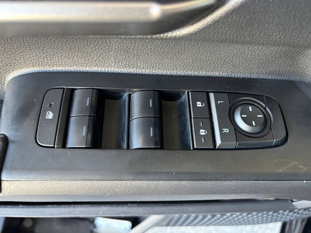 Used 2025 Toyota Tacoma TRD Sport w/ TRD Sport Upgrade Package AWD/4WD image 25