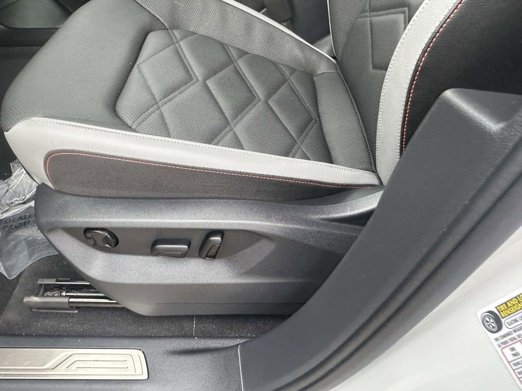 Certified 2025 Volkswagen Atlas Peak Edition SE image 23