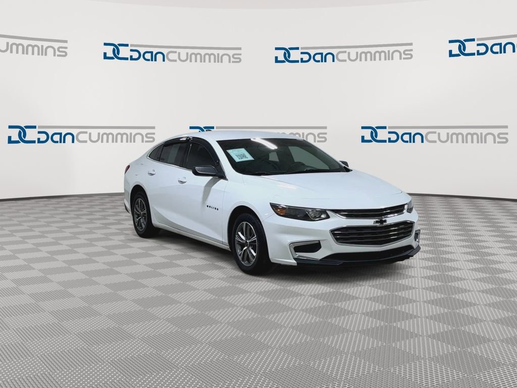 Used 2018 Chevrolet Malibu LS image 3