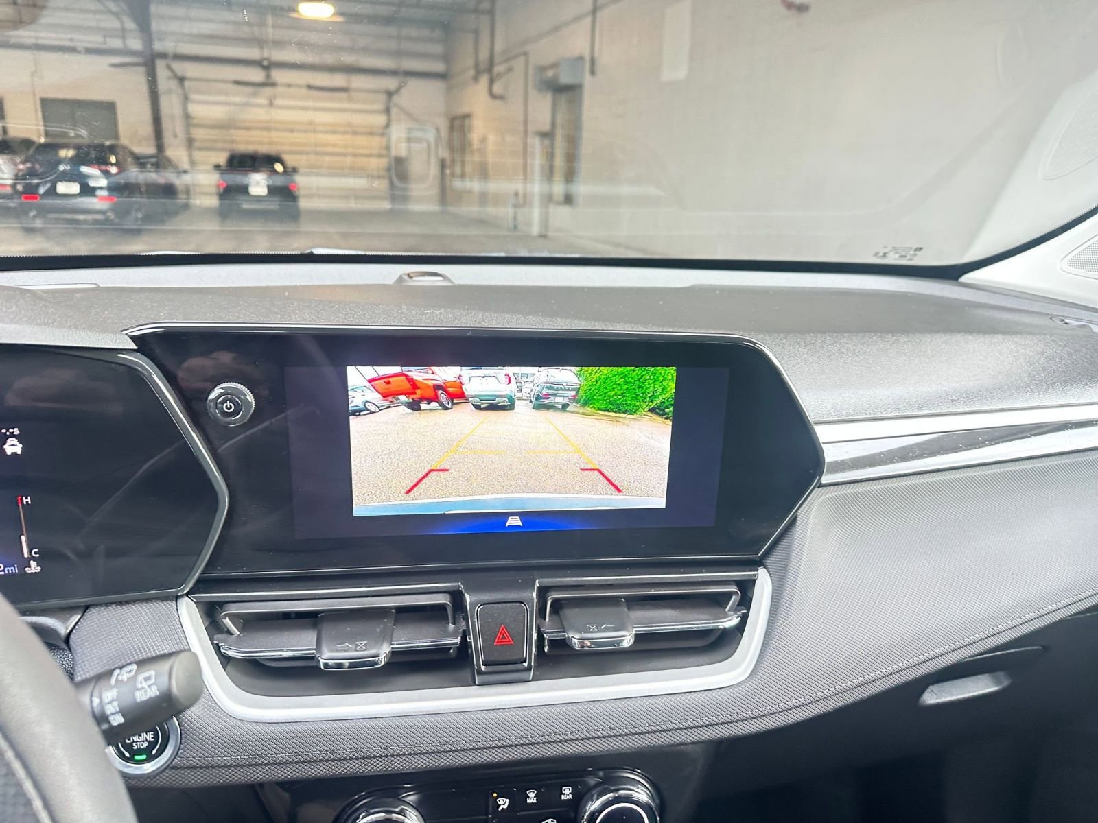 Used 2025 Chevrolet TrailBlazer LT image 17