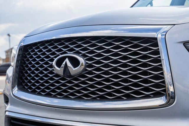 Used 2019 INFINITI QX80 Luxe w/ Proassist Package image 11