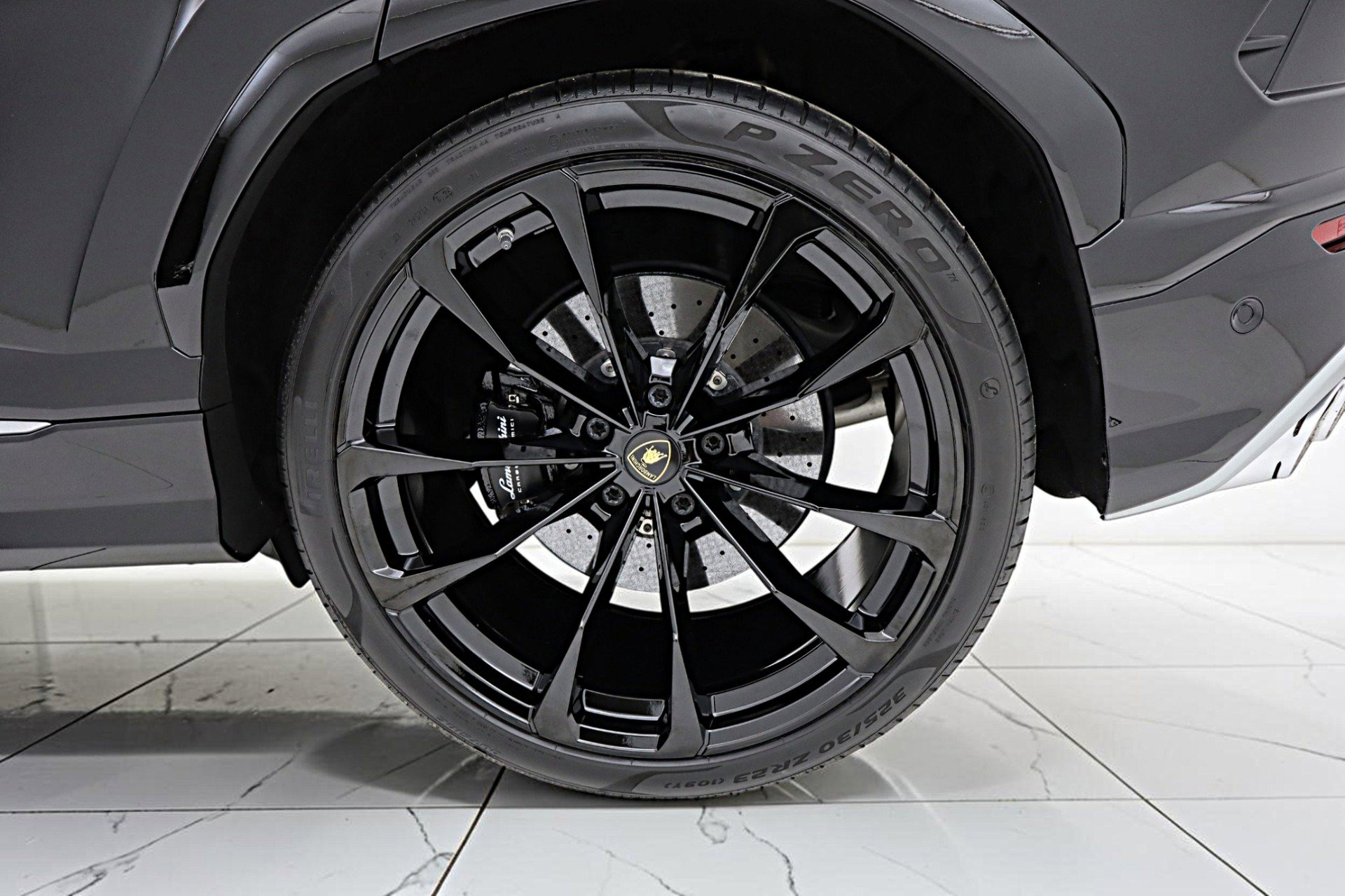 Used 2019 Lamborghini Urus AWD/4WD image 52