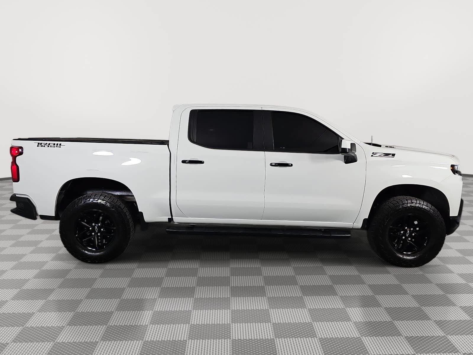 Used 2022 Chevrolet Silverado 1500 LT Trail Boss AWD/4WD image 9