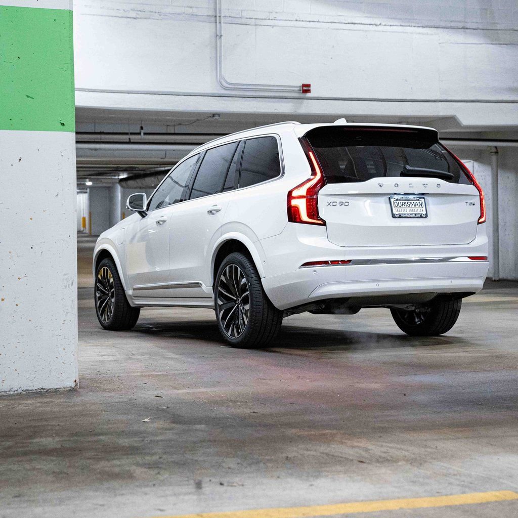 New 2026 Volvo XC90 T8 Plus w/ Protection Package Premier AWD/4WD image 5