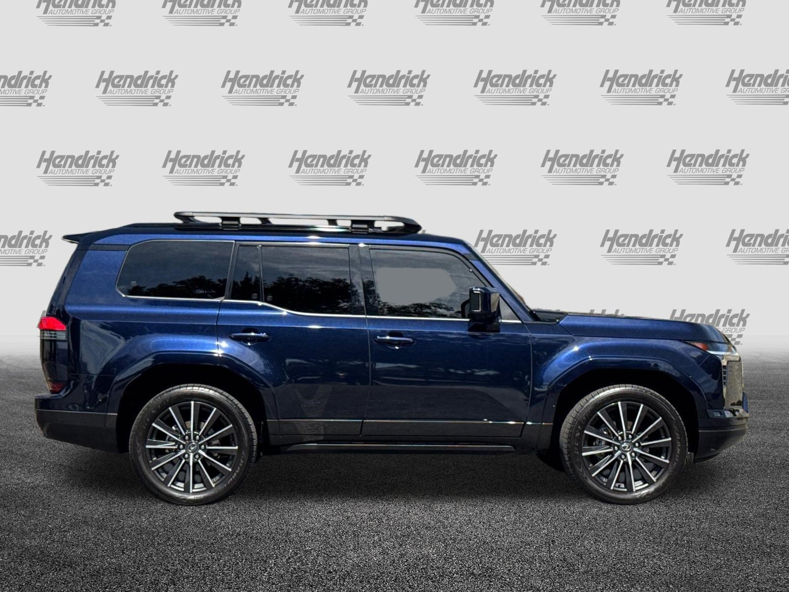Certified 2024 Lexus GX 550 w/ Accessory Package (31) AWD/4WD image 3