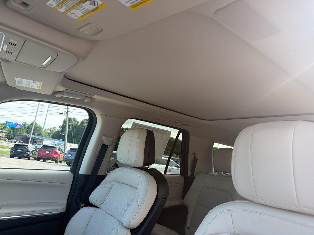 New 2027 Lincoln Navigator L Reserve w/ Jet Appearance Package AWD/4WD image 25