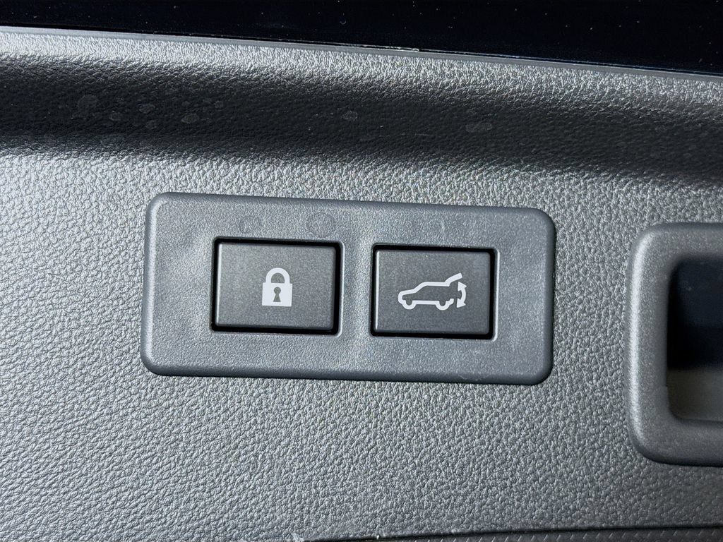 Used 2021 Subaru Forester Sport AWD/4WD image 31