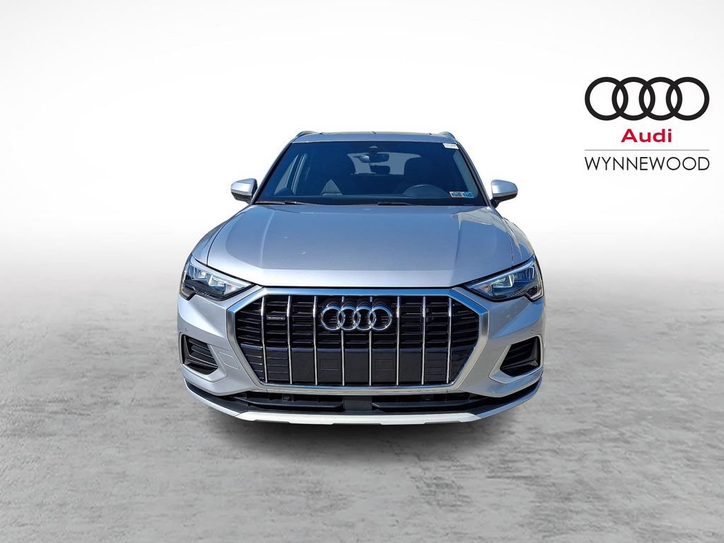 Certified 2022 Audi Q3 2.0T Premium AWD/4WD image 2
