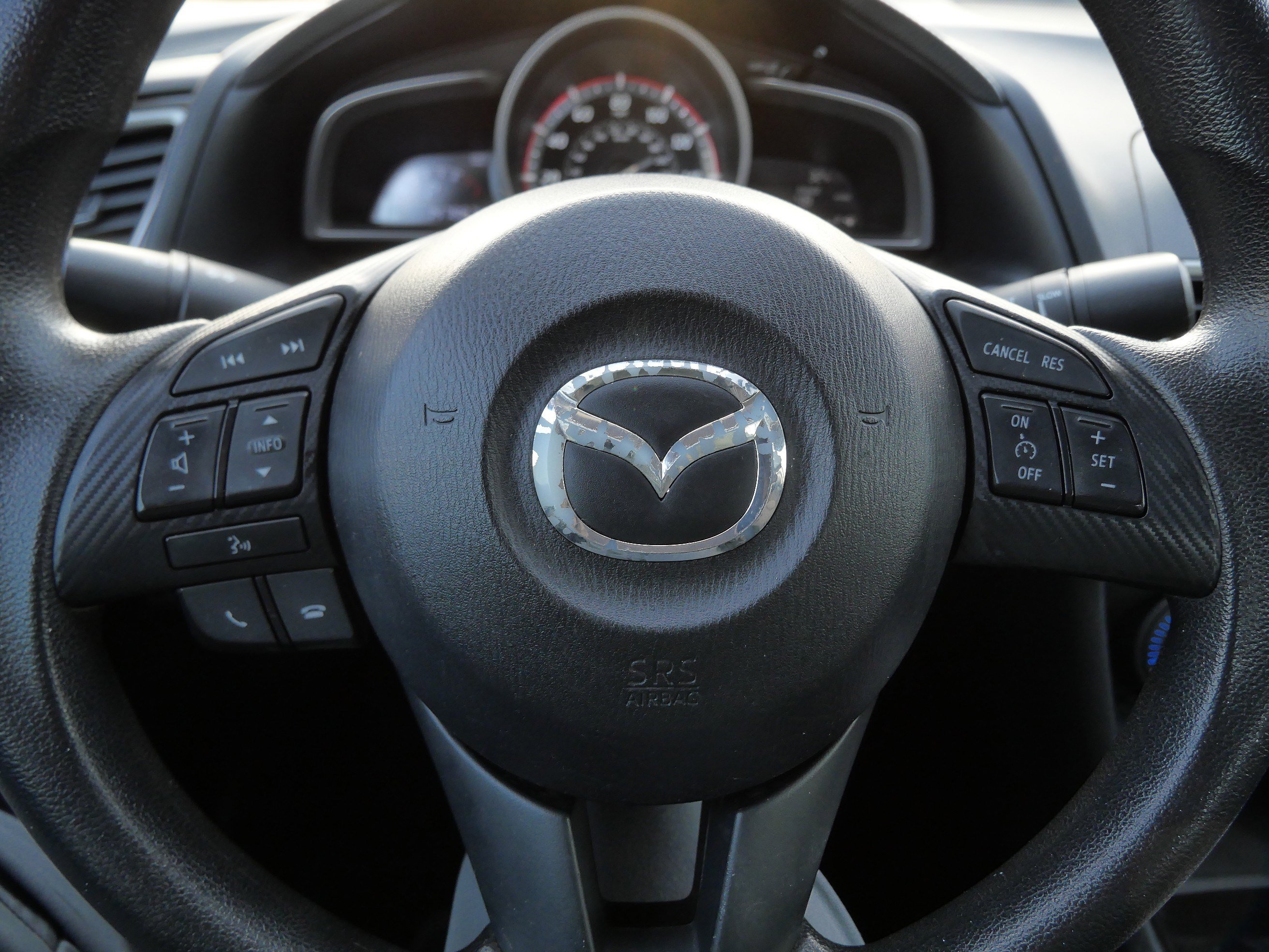 Used 2015 MAZDA MAZDA3 i Sport image 25
