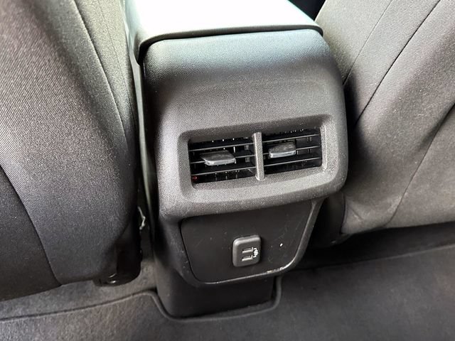 Used 2021 Chevrolet Equinox LT FWD image 15