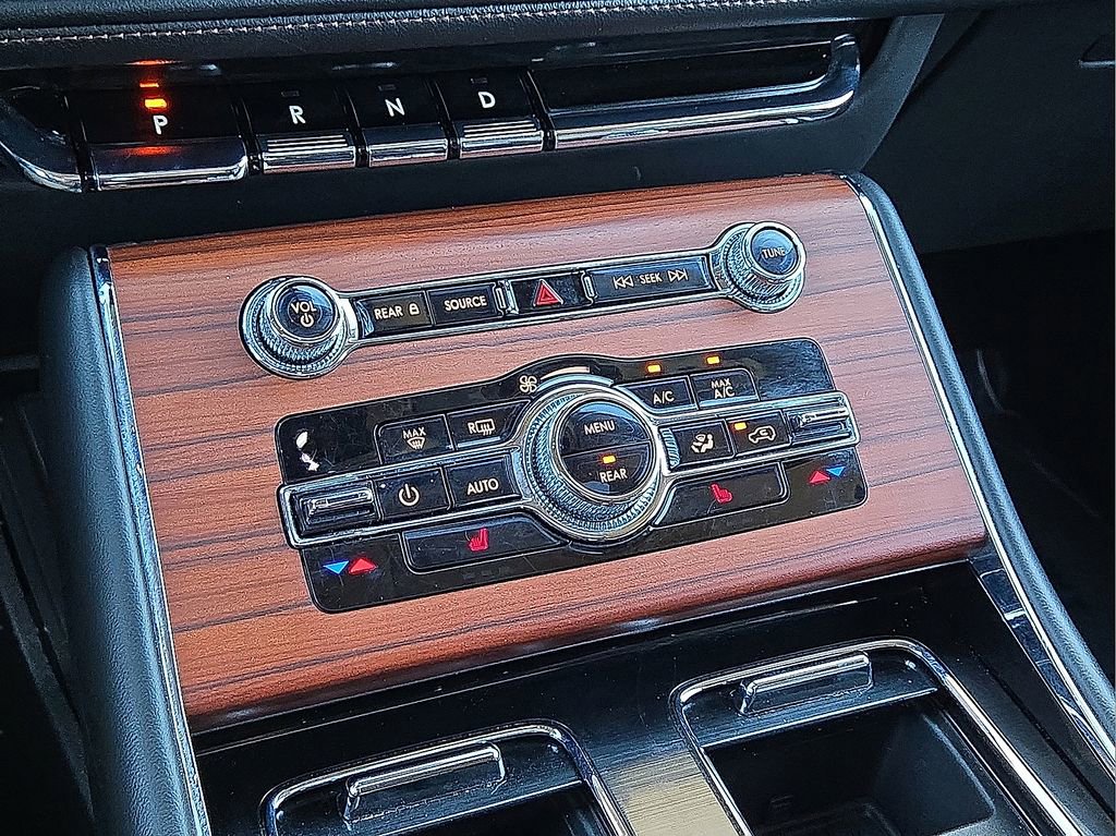 Used 2024 Lincoln Aviator Reserve image 30