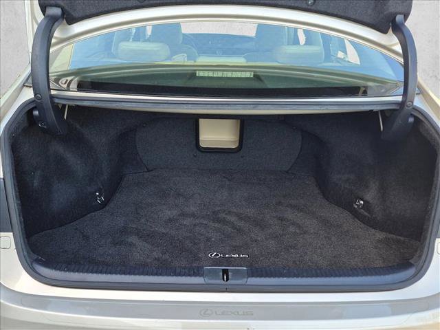Used 2015 Lexus ES 350 w/ Luxury Package image 6