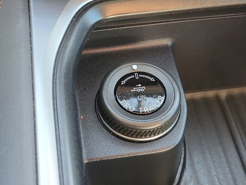 Used 2025 Ford Expedition Max Active RWD image 28