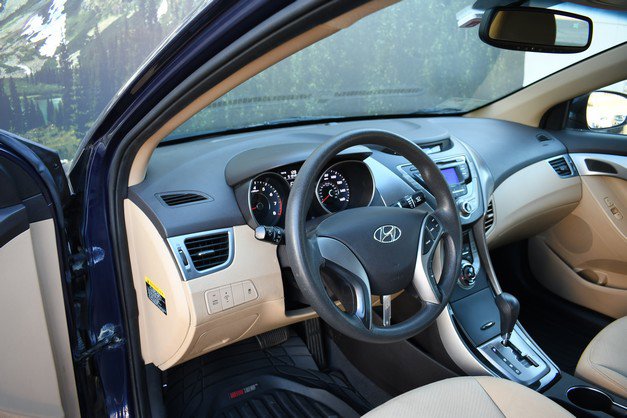 Used 2013 Hyundai Elantra GLS image 14