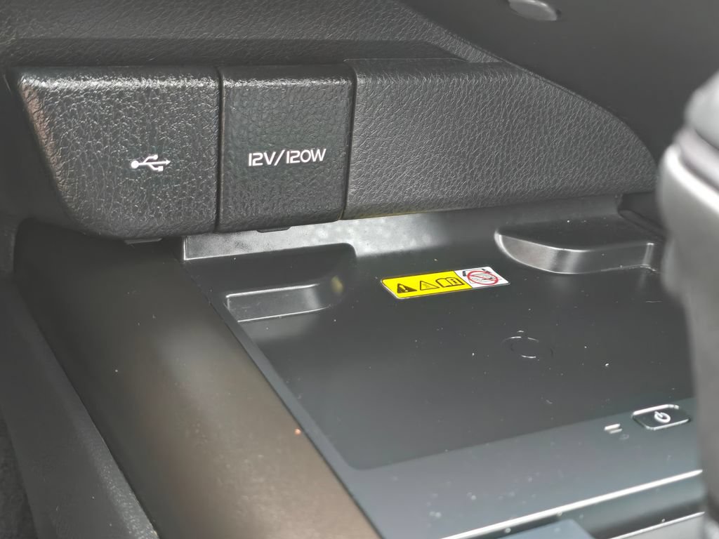 Used 2022 Toyota Camry XSE w/ Navigation Package AWD/4WD image 24