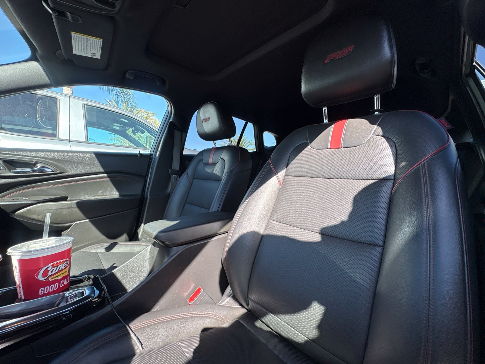 Used 2024 Chevrolet Trax RS w/ Sunroof Package FWD image 10