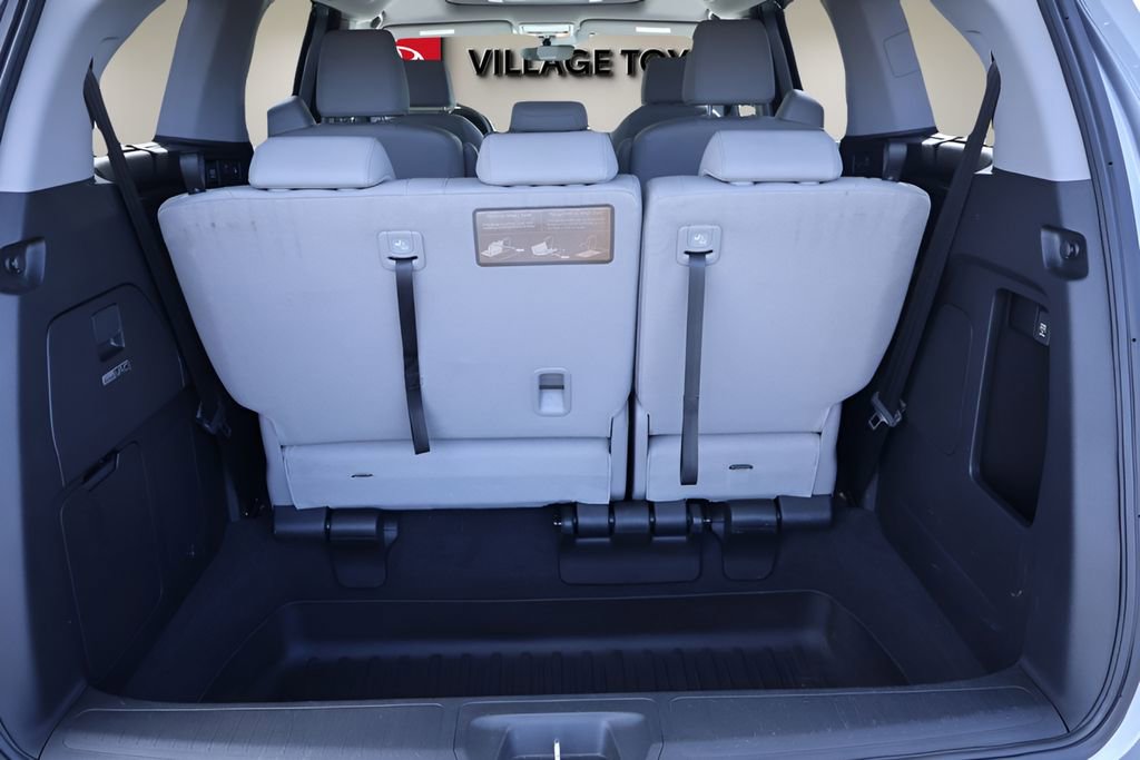 Used 2018 Honda Odyssey Touring image 19