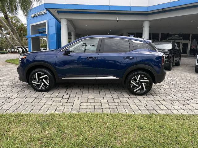 Used 2025 Nissan Kicks SV FWD image 32