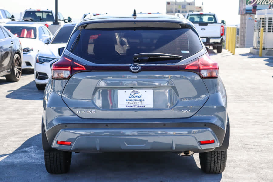 Used 2022 Nissan Kicks SV FWD image 5