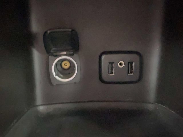 Used 2017 GMC Acadia SLE image 28