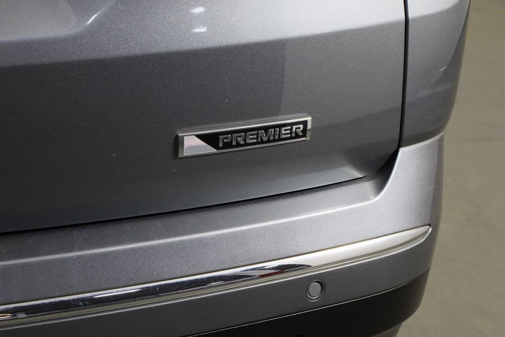 Used 2018 Chevrolet Traverse Premier w/ Driver Confidence II Package image 43