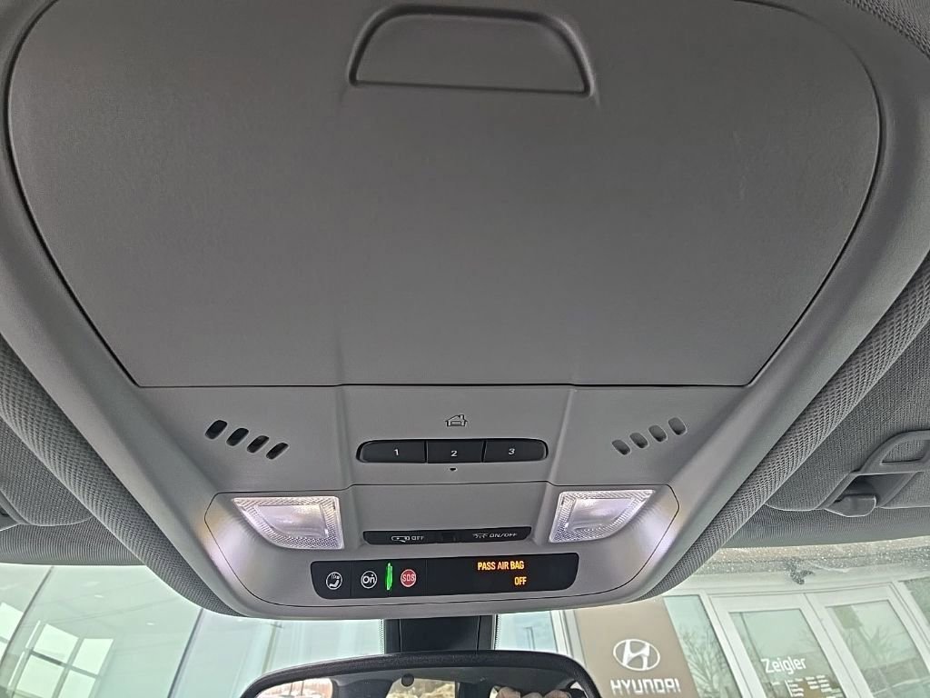 Used 2019 Chevrolet Blazer LT image 10