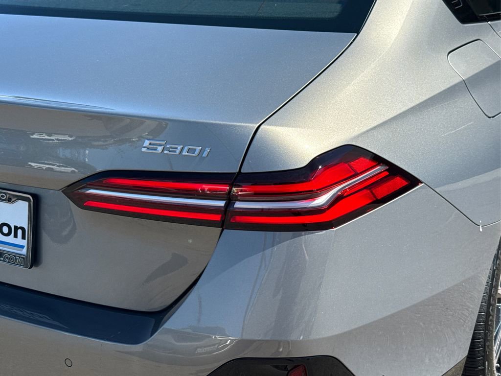 New 2026 BMW 530i xDrive w/ M Sport Package image 17