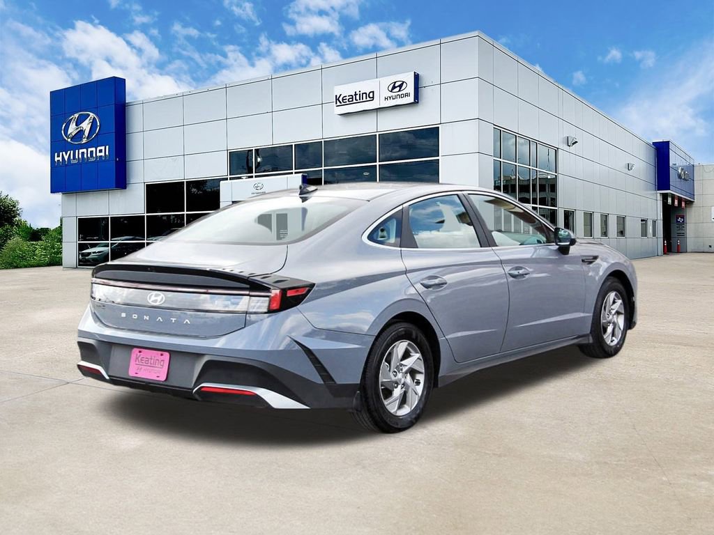 Certified 2025 Hyundai Sonata SE image 5