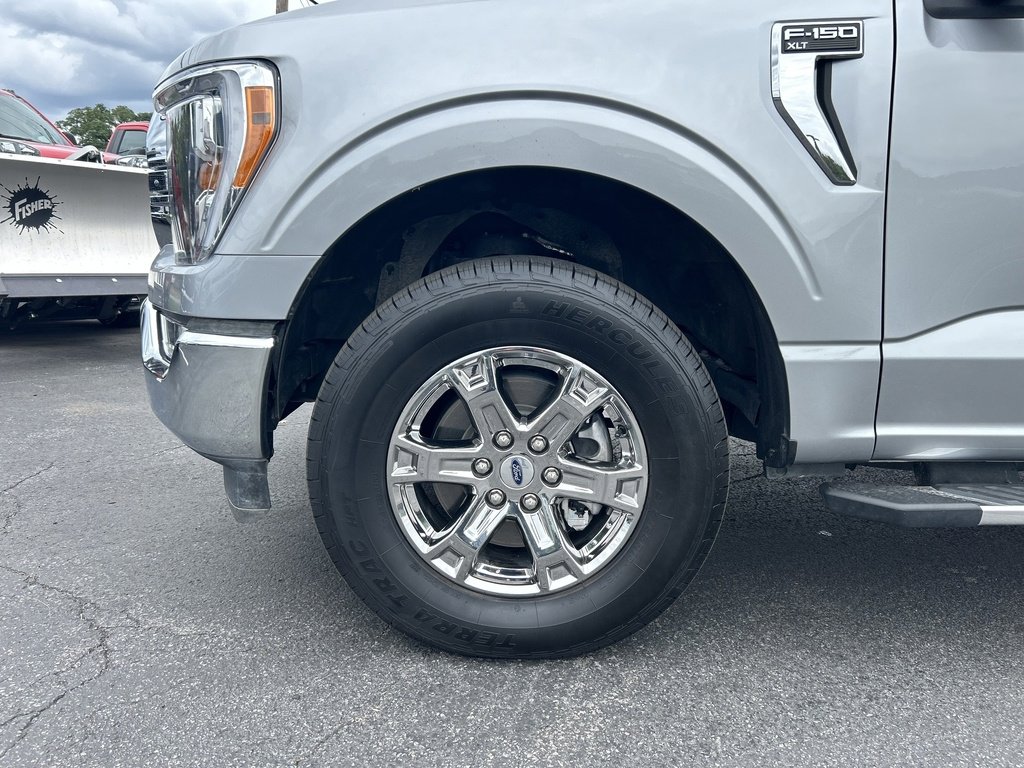 Certified 2022 Ford F150 XLT w/ Equipment Group 302A High image 16