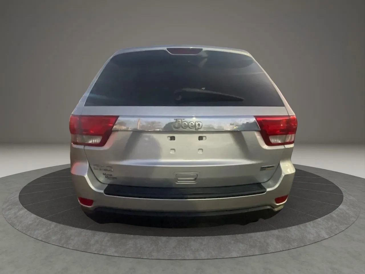 Used 2012 Jeep Grand Cherokee Laredo w/ Laredo E Group image 4