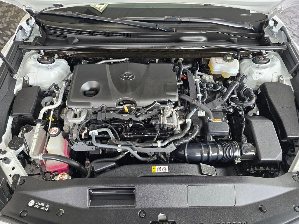 Used 2020 Toyota Camry XLE w/ Driver Assist Package FWD image 9