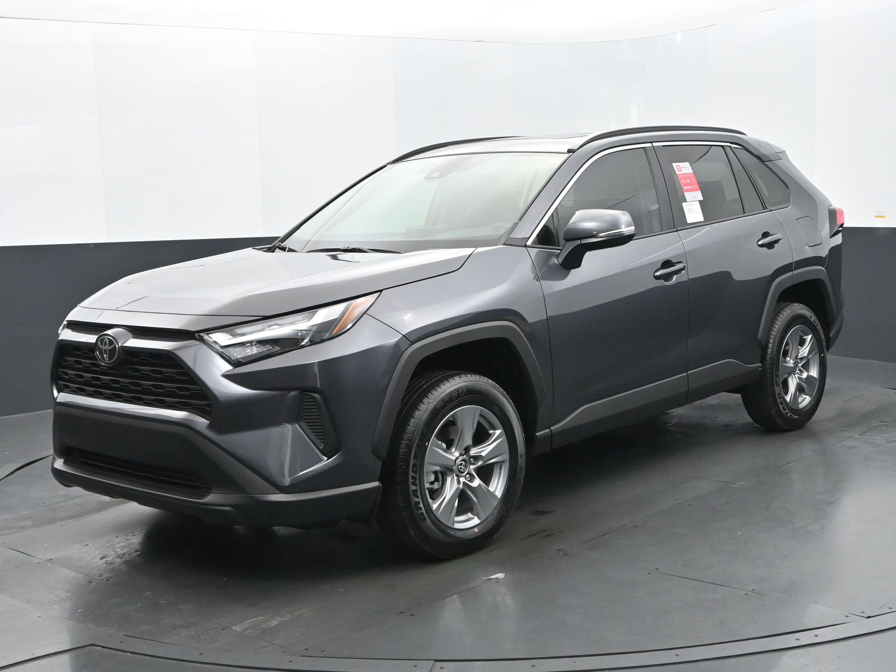 Used 2025 Toyota RAV4 XLE w/ Convenience Package image 1