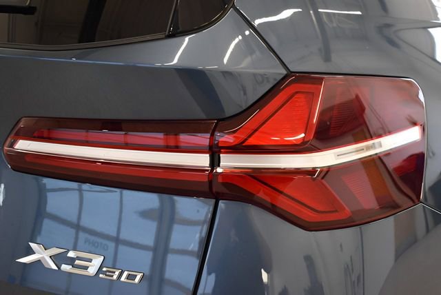 Used 2025 BMW X3 xDrive30i image 12