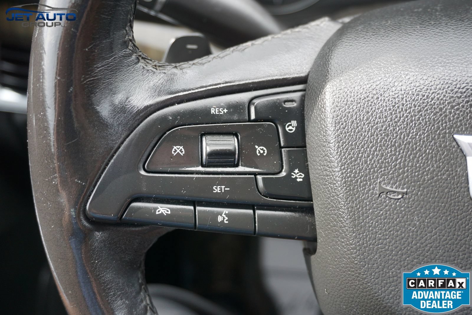 Used 2019 Cadillac XT4 Premium Luxury w/ Technology Package FWD image 40
