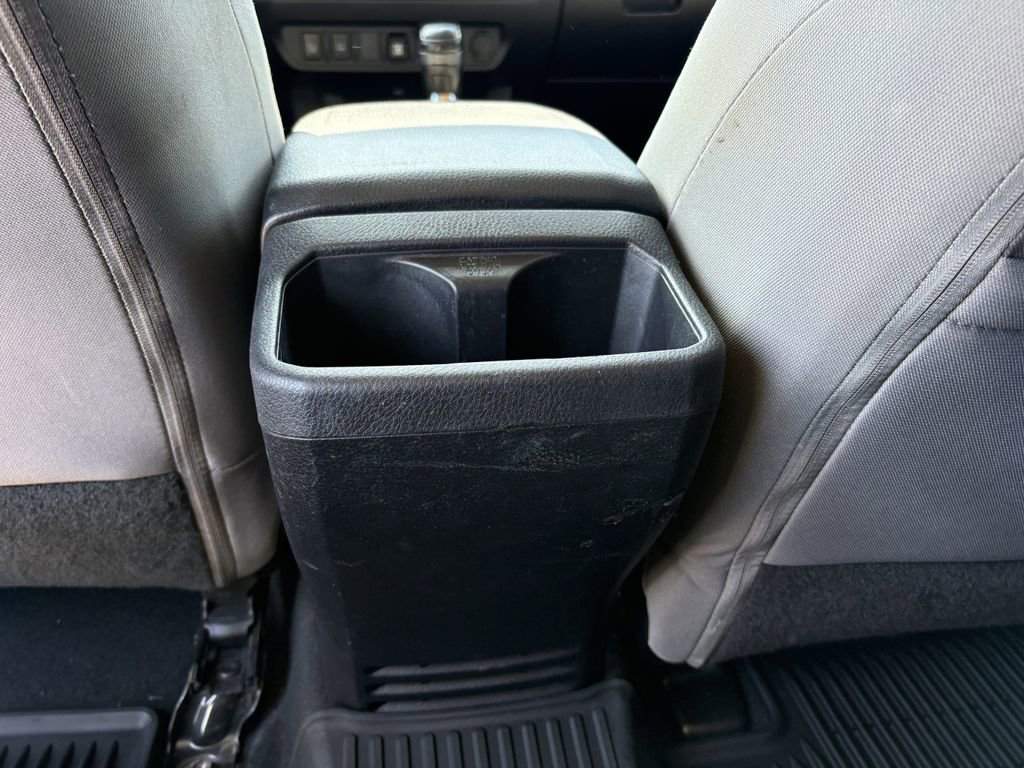 Used 2022 Toyota Tacoma SR5 w/ Technology Package image 23