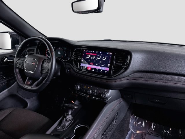 Used 2025 Dodge Durango GT RWD image 29