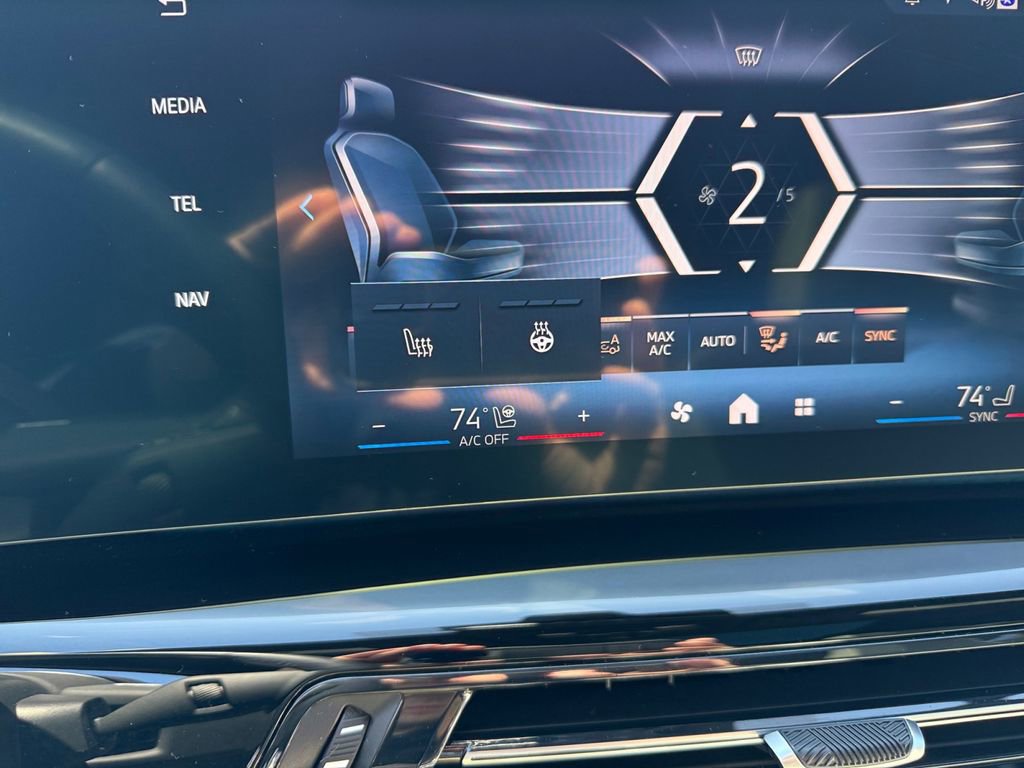 Certified 2025 BMW X2 xDrive28i image 23