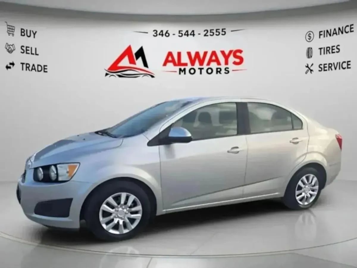 Used 2013 Chevrolet Sonic LS FWD image 35
