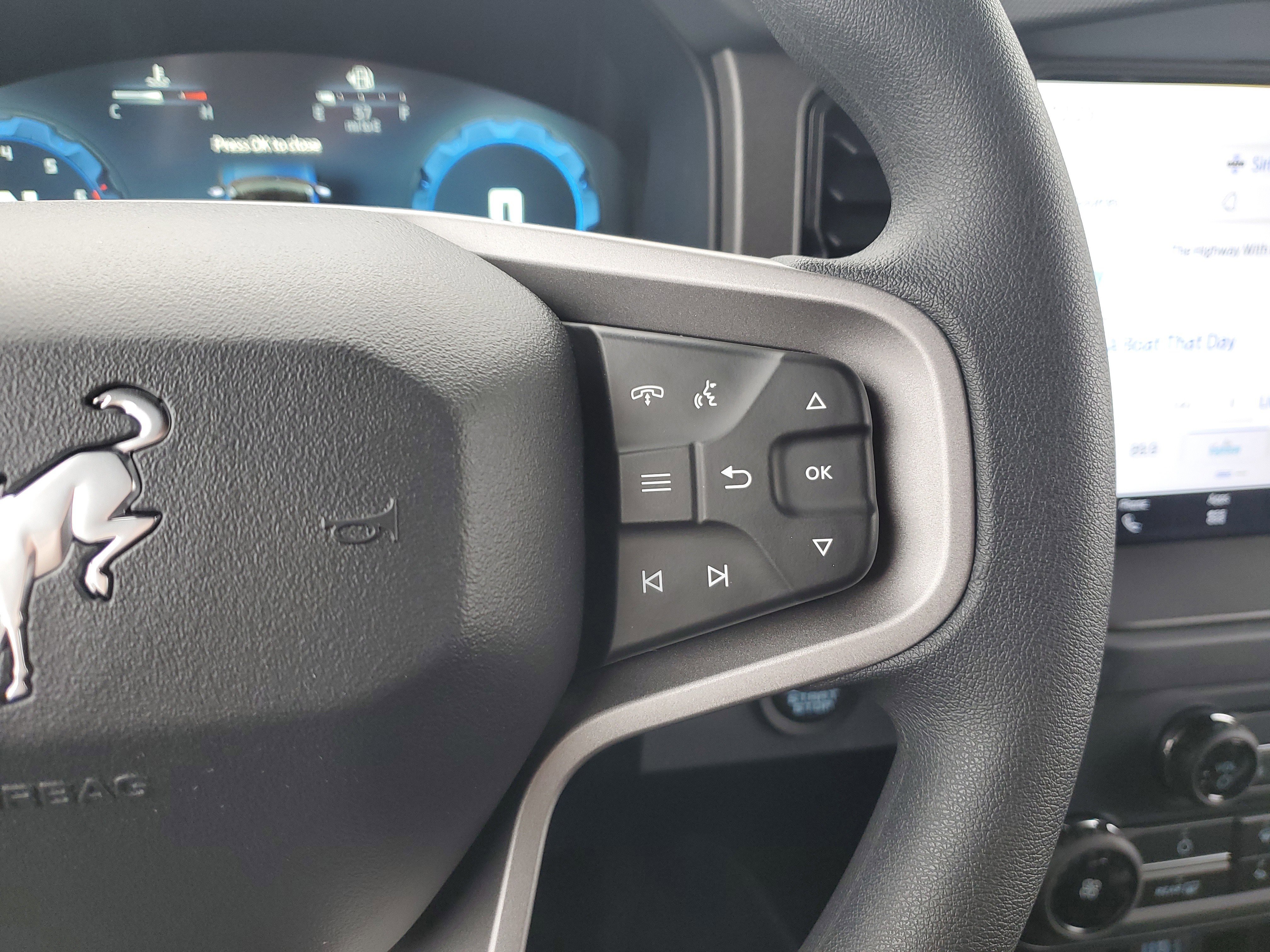 New 2025 Ford Bronco 4-Door image 24