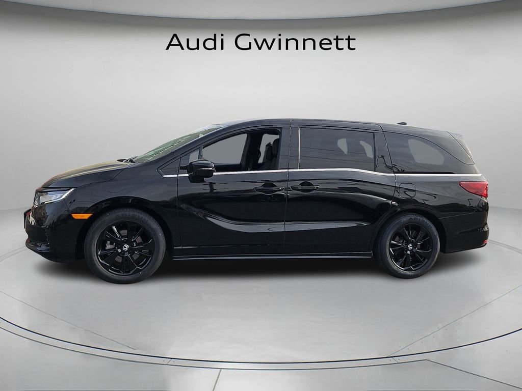 Used 2023 Honda Odyssey Sport image 3