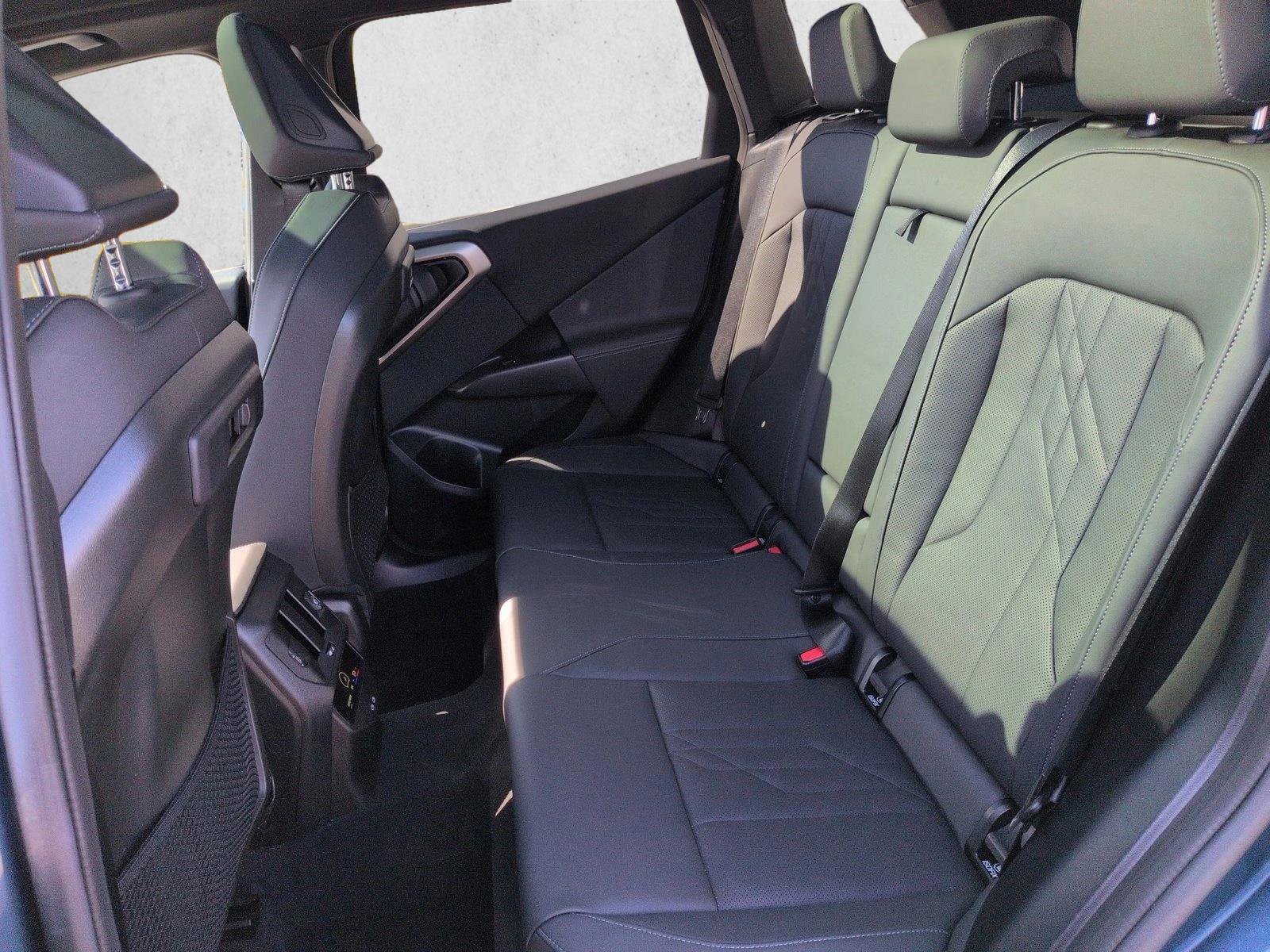 Used 2025 BMW X3 xDrive30 w/ Premium Package AWD/4WD image 19