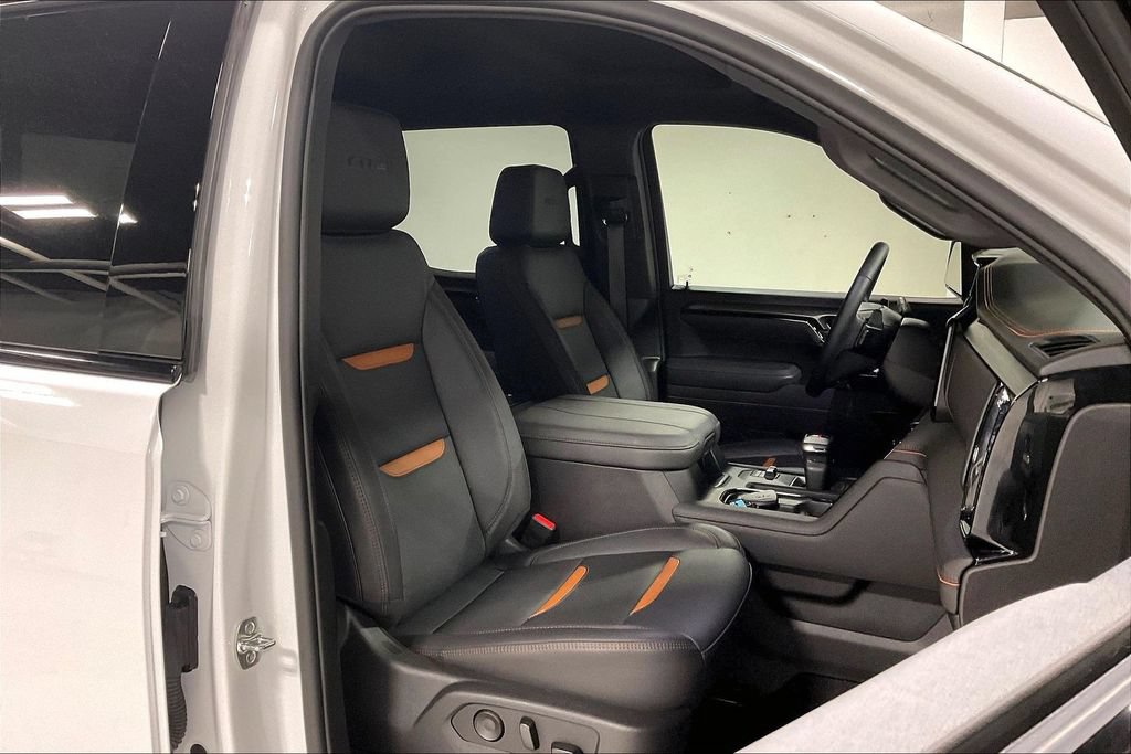 Used 2026 GMC Sierra 1500 AT4 w/ AT4 Preferred Package AWD/4WD image 9