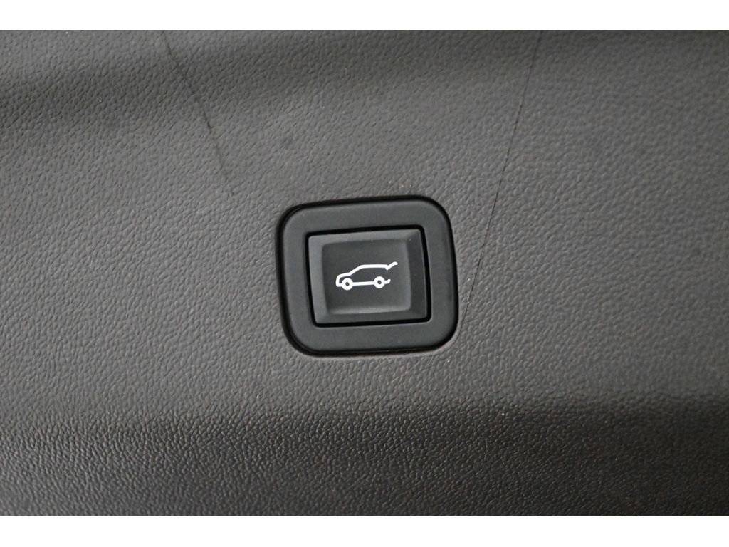 Used 2022 GMC Yukon SLT w/ SLT Luxury Package AWD/4WD image 54