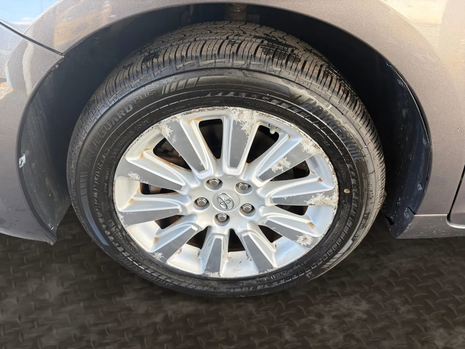 Used 2013 Toyota Sienna XLE image 34